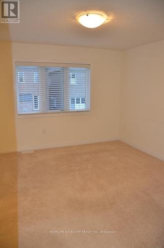 130 Major Crescent, Aurora, ON - Indoor Photo Showing Other Room