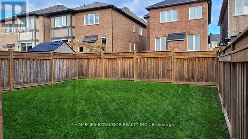 130 Major Crescent, Aurora, ON - Outdoor With Exterior