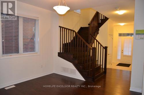 130 Major Crescent, Aurora, ON - Indoor Photo Showing Other Room