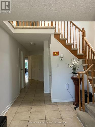 4072 Colonial Drive, Mississauga, ON - Indoor Photo Showing Other Room