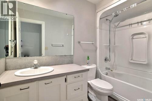 122 Edenwold Crescent, Regina, SK - Indoor Photo Showing Bathroom