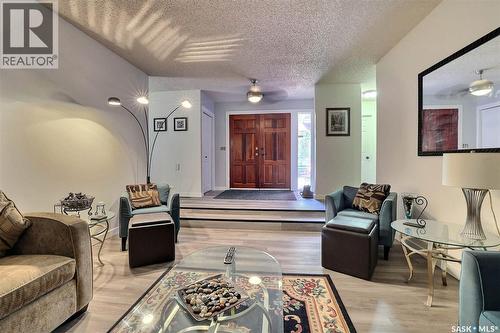 122 Edenwold Crescent, Regina, SK - Indoor Photo Showing Living Room