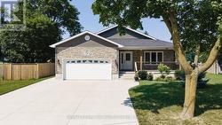 62 VICTORIA BOULEVARD  Huron East (Vanastra), ON N0M 1L0