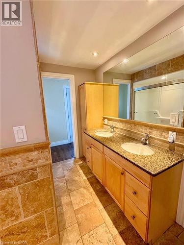 Secomf floor full bathroom with tub, shower and double sinks - 9 Filbert Street, Kitchener, ON - Indoor Photo Showing Bathroom