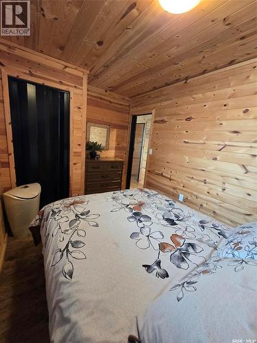 620 Surfside Drive E, Crooked Lake, SK - Indoor Photo Showing Bedroom