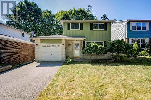214 WILLIAM ROE BOULEVARD  Newmarket, ON L3Y 1B5