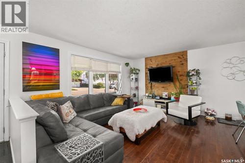 3075 Sherman Drive, Prince Albert, SK - Indoor Photo Showing Living Room