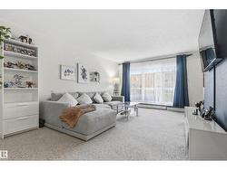 #205 11440 40 avenue NW  Edmonton, AB T6J 0R5