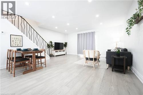 136 Jansen Avenue, Kitchener, ON - Indoor