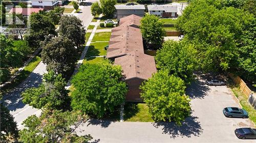 Brick townhouse complex with gabled roofs - 136 Jansen Avenue, Kitchener, ON - Outdoor