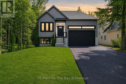 35 48TH STREET N  Wasaga Beach, ON L9Z 1Y3
