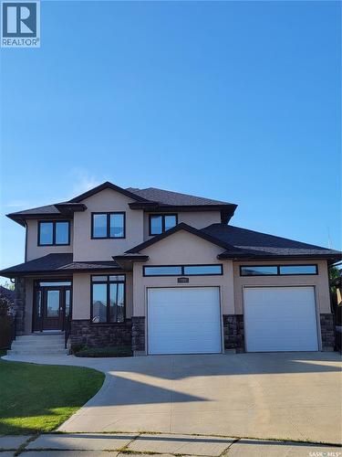 718 Patrick Bay, Saskatoon, SK - Outdoor With Facade