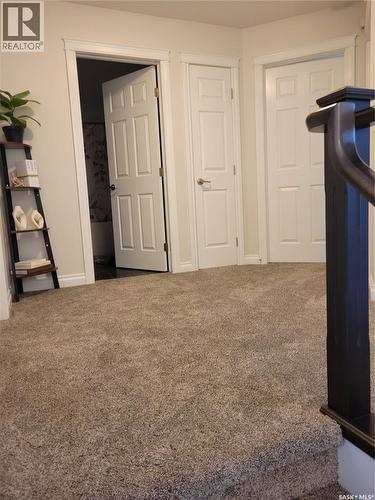 718 Patrick Bay, Saskatoon, SK - Indoor Photo Showing Other Room