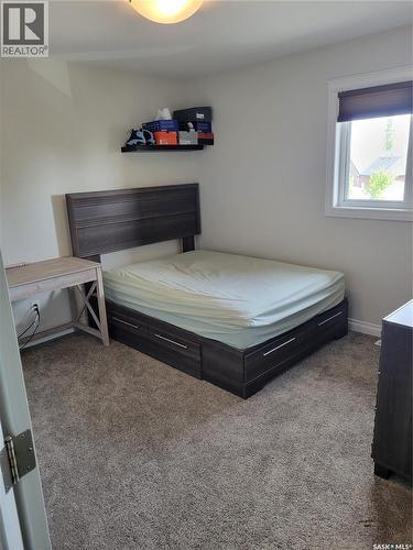 718 Patrick Bay, Saskatoon, SK - Indoor Photo Showing Bedroom