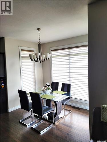 718 Patrick Bay, Saskatoon, SK - Indoor Photo Showing Dining Room