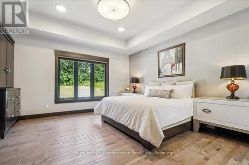 8837 Wellington Road 124, Erin, ON - Indoor Photo Showing Bedroom