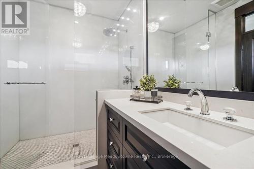 8837 Wellington Road 124, Erin, ON - Indoor Photo Showing Bathroom
