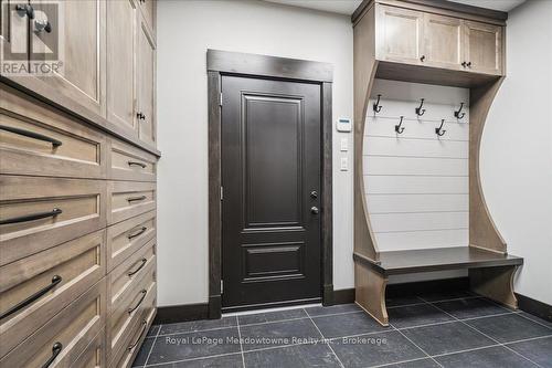 8837 Wellington Road 124, Erin, ON - Indoor Photo Showing Other Room