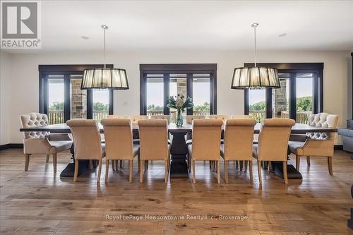 8837 Wellington Road 124, Erin, ON - Indoor Photo Showing Dining Room
