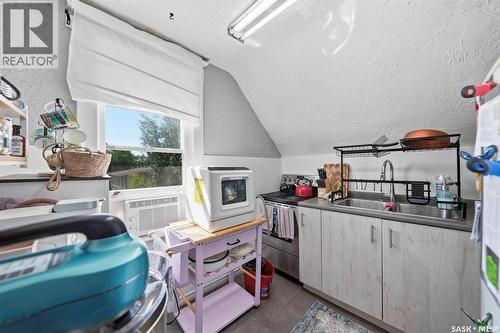 817 8Th Avenue N, Saskatoon, SK - 