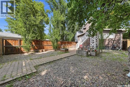 817 8Th Avenue N, Saskatoon, SK - Outdoor