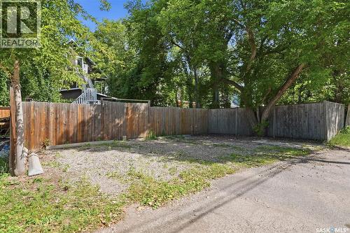 817 8Th Avenue N, Saskatoon, SK - Outdoor