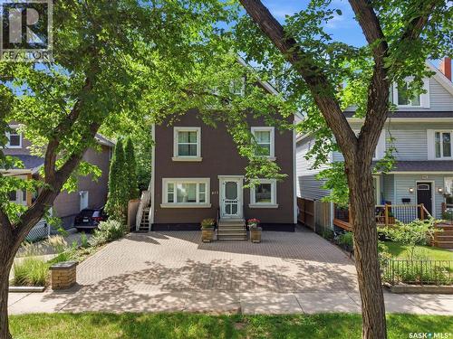 817 8Th Avenue N, Saskatoon, SK - Outdoor With Facade