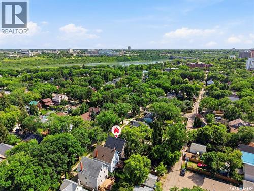817 8Th Avenue N, Saskatoon, SK - Outdoor