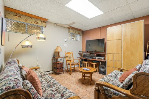 Living Room - 174 Rue Des Deux-Montagnes, Bromont, QC - Indoor