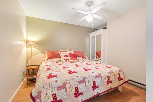 Bedroom - 174 Rue Des Deux-Montagnes, Bromont, QC - Indoor Photo Showing Bedroom