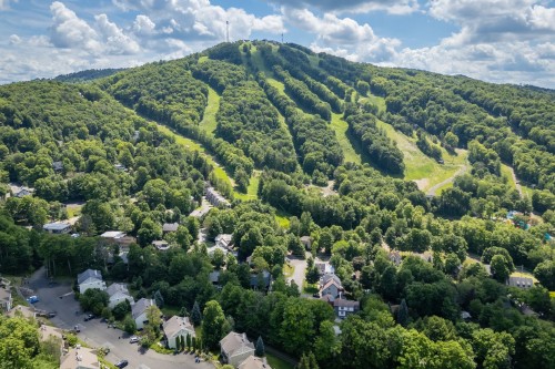 Exterior - 174 Rue Des Deux-Montagnes, Bromont, QC - Outdoor With View