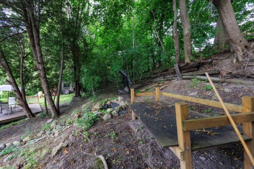 Courtyard - 8 Av. Clearview, Pointe-Claire, QC - Outdoor