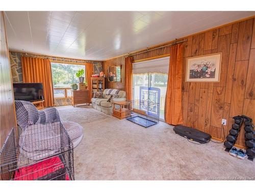 816 Pleasant Dr, Minto, NB 