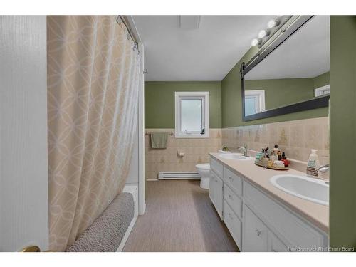 69 Renshaw Rd, Rothesay, NB 