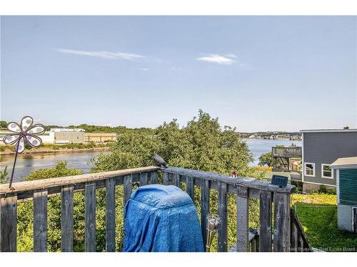 135 Riverview Dr, Saint John, NB - Outdoor With Body Of Water