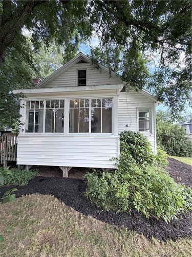 123 Henry St, Fredericton, NB 