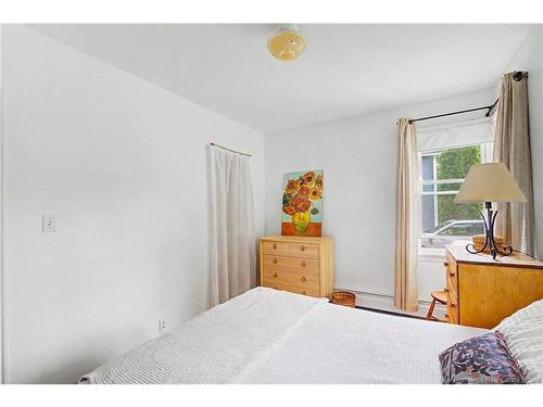 123 Henry St, Fredericton, NB 