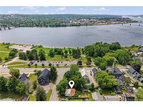 123 Henry St, Fredericton, NB 
