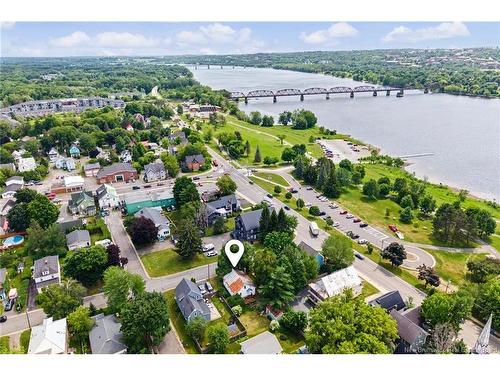 123 Henry St, Fredericton, NB 