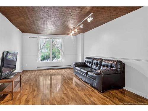 18 Forest Rd, Rothesay, NB 