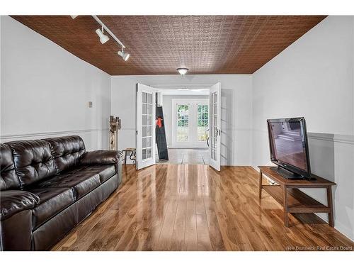 18 Forest Rd, Rothesay, NB 