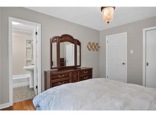 18 Forest Rd, Rothesay, NB 