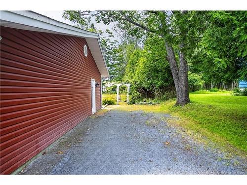 18 Forest Rd, Rothesay, NB 