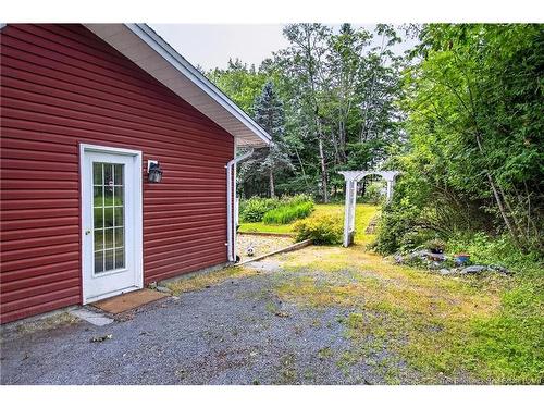 18 Forest Rd, Rothesay, NB 