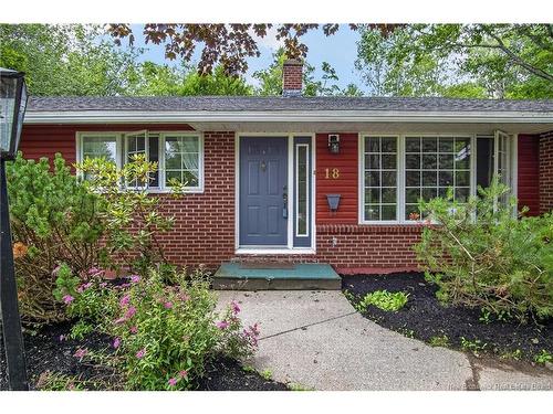 18 Forest Rd, Rothesay, NB 