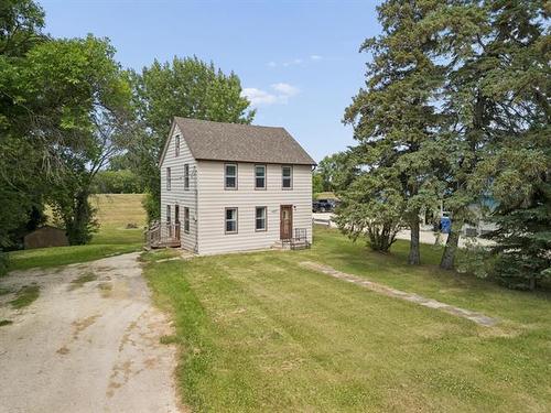 377 Main St, St Adolphe, MB - Outdoor