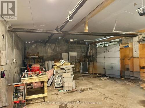 44 Bristol Street, Hamilton, ON - Indoor Photo Showing Garage