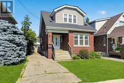 72 HOUGHTON AVENUE S  Hamilton, ON L8K 2M8