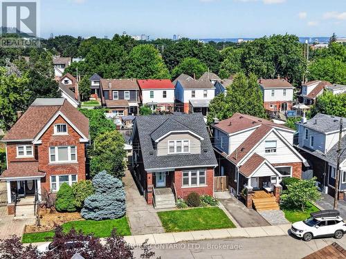 72 Houghton Avenue S, Hamilton, ON - Outdoor With Facade