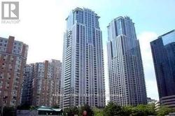 303 - 761 BAY STREET Toronto, ON M5G 2R2